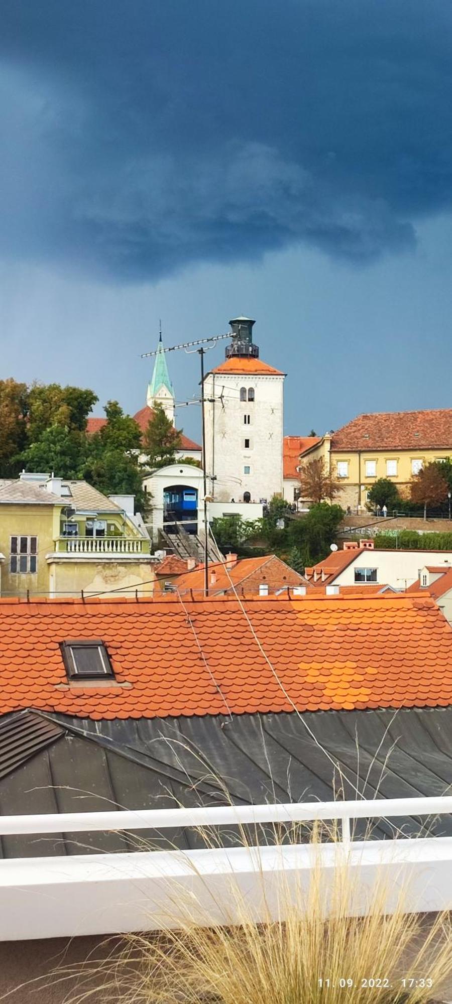 Апартаменти Artissimo Roofterace Загреб Екстер'єр фото